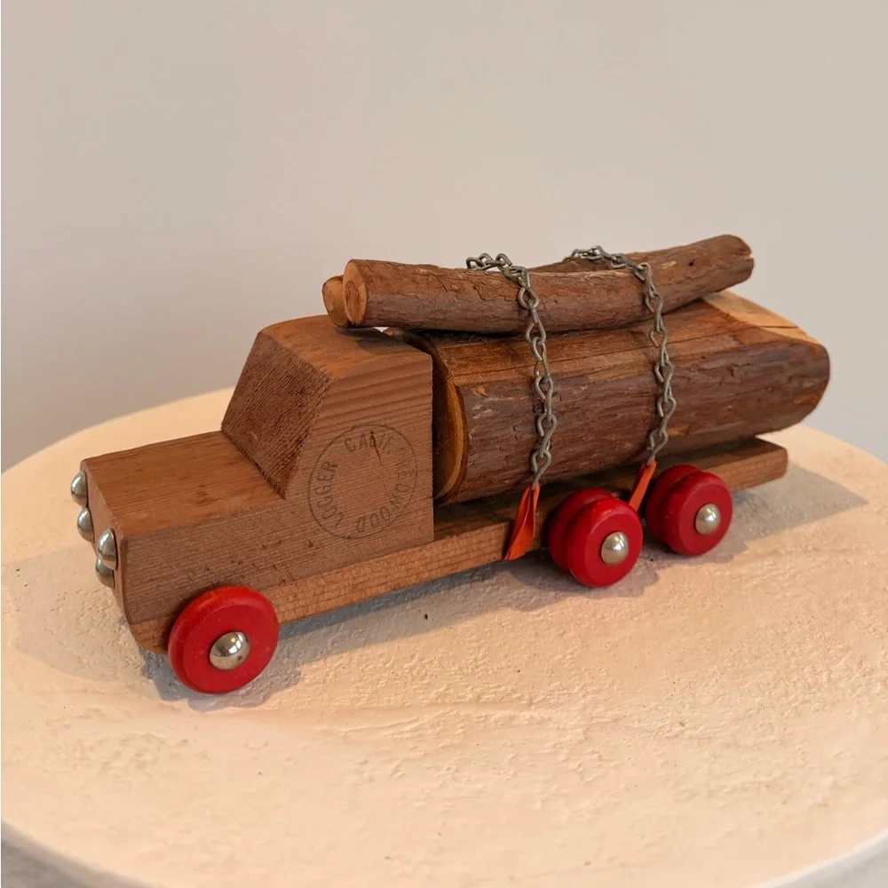 VINTAGE HANDMADE CALIFORNIA REDWOOD LOGGING LOGO TRUCK‎ WOODEN TOY SOUVENIR